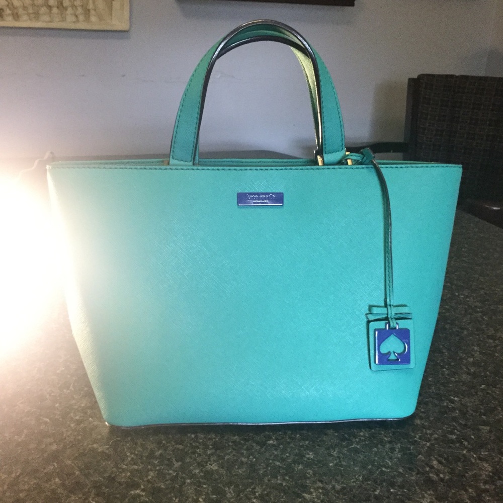 Kate Spade Tote excellent condition